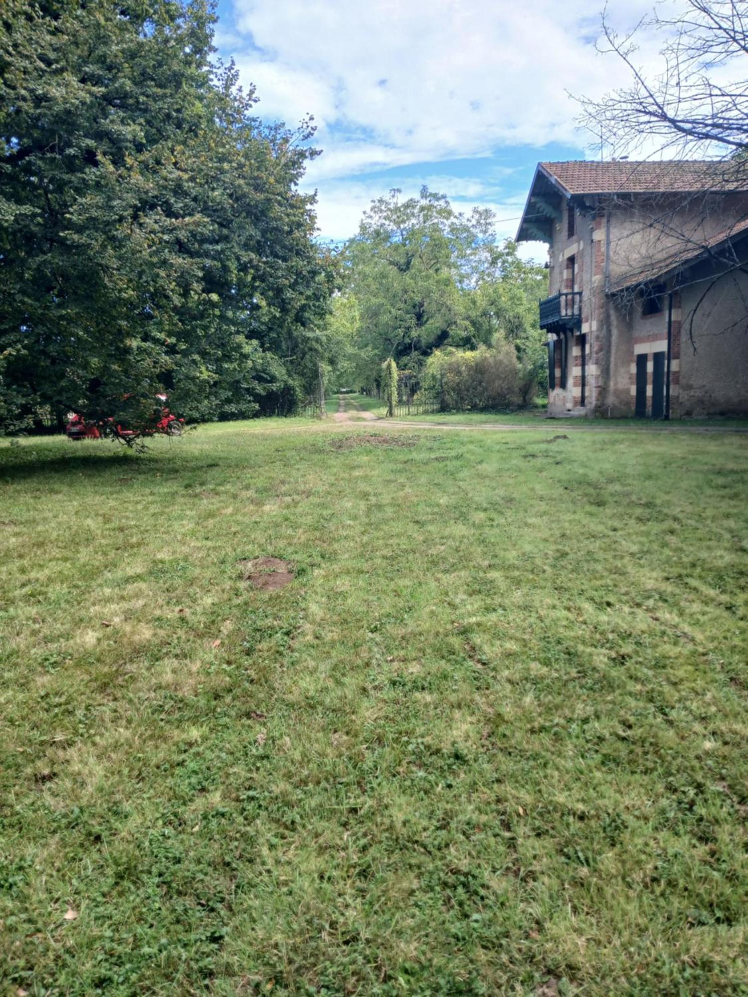 Château de Maucouvent Challuy Exterior foto